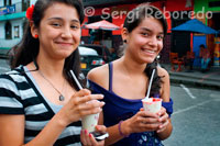 Two girls take ice cream in the central square of the population of Filandia. Quindío. The territory that now constitutes the town of Filandia was inhabited before it was founded by some of the Indian tribe of the Quimbayas. They lived in northern Quindío, his territory extended to the river Chinchiná. Filandia was part of the "province QUIMBAYA", named after the conquering invaders who came in search of gold in the colonial period in 1540. The first settlers penetrated by "THE WAY OF QUINDÍO" from the center east of the country and its transit through this pathway, little by little they settled on the banks of the way. Initially devoted to the establishment of dairy farms (which were places where travelers spent the night and later became roadside eateries) and contaderos (places where travelers stopped to have their cattle and beasts of burden and is not known whether they had lost). The counter where he later founded Filandia is described by several travelers and chroniclers with the name of heifers and nudilleros novilleros. The foundation of Filandia known years ago as a hamlet or village of Carthage, under the name of Nudilleros, took place on August 20, 1878. The founders of Filandia Felipe Melendez, Elisha Buitrago, Jose Leon, Carlos Franco, Jose Maria and Dolores Garcia, Ignacio Londoño, Peter Londono, Andres Cardona, Jose Ramon Lopez Sanz, Severo Gallego, Gabriel Montaño, José María Osorio, Laureano Sanchez Eleuterio Aguirre, and Lolo Morales found the ideal place to raise a city. Gave it the name of Filandia. Filandia was the second borough that make up the region Quindio; municipality is erected in 1892 and ratified in 1894. Its first mayor was Don Rafael Ramirez, the first Mass was celebrated in 1880 by Father Jose Joaquin Baena. The Filandia name comes from "Filia" Child, "Andia" Andes, "FILANDIA" Child of the Andes, was village of Salento and was the second municipality Quindiano formed after Salento. Filandia Township had the township to Quimbaya.