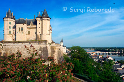 Views of the Castle of Saumur and the Loire River from the lookout. Winding up the steep streets of the domains we reach the castle, where you get one of the best views of this area of the Loire Valley.