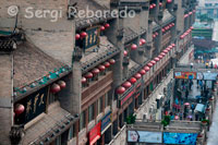 Area close to the Muslim Quarter of Xian where concetran most craft stores in town. After visiting the terracotta warriors, one can hardly believe that Xi'an surprise again, but it is not. When you walk through the Muslim Quarter discovers things as authentic as amazing.