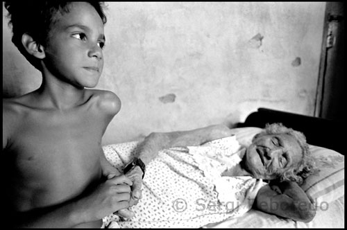 June's mother came from a girl to see Elizabeth, the first internal Diocesan Antonio Colony (Ceará), in hiding since the leprosy patients could not be in contact with children. It is particularly important to reaffirm the non-relation between the more populated and more detection of cases of leprosy in all regions although population growth is mainly located in urban areas .. While in the 40s, the degree of urbanization of the country was approximately 30%, in 2000, 85% of the population lived in urban areas.