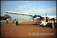 Airkenya flies three times a day throughout the year from Wilson Airport in Nairobi to Masai Mara.